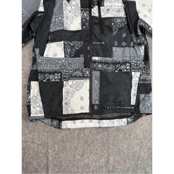 Fashion Nova Jacket Men's 2XL Black White Paisley Colorblock Hooded Full Zip - Picture 7 of 11